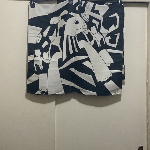 Scarf - Picture 2 of 3